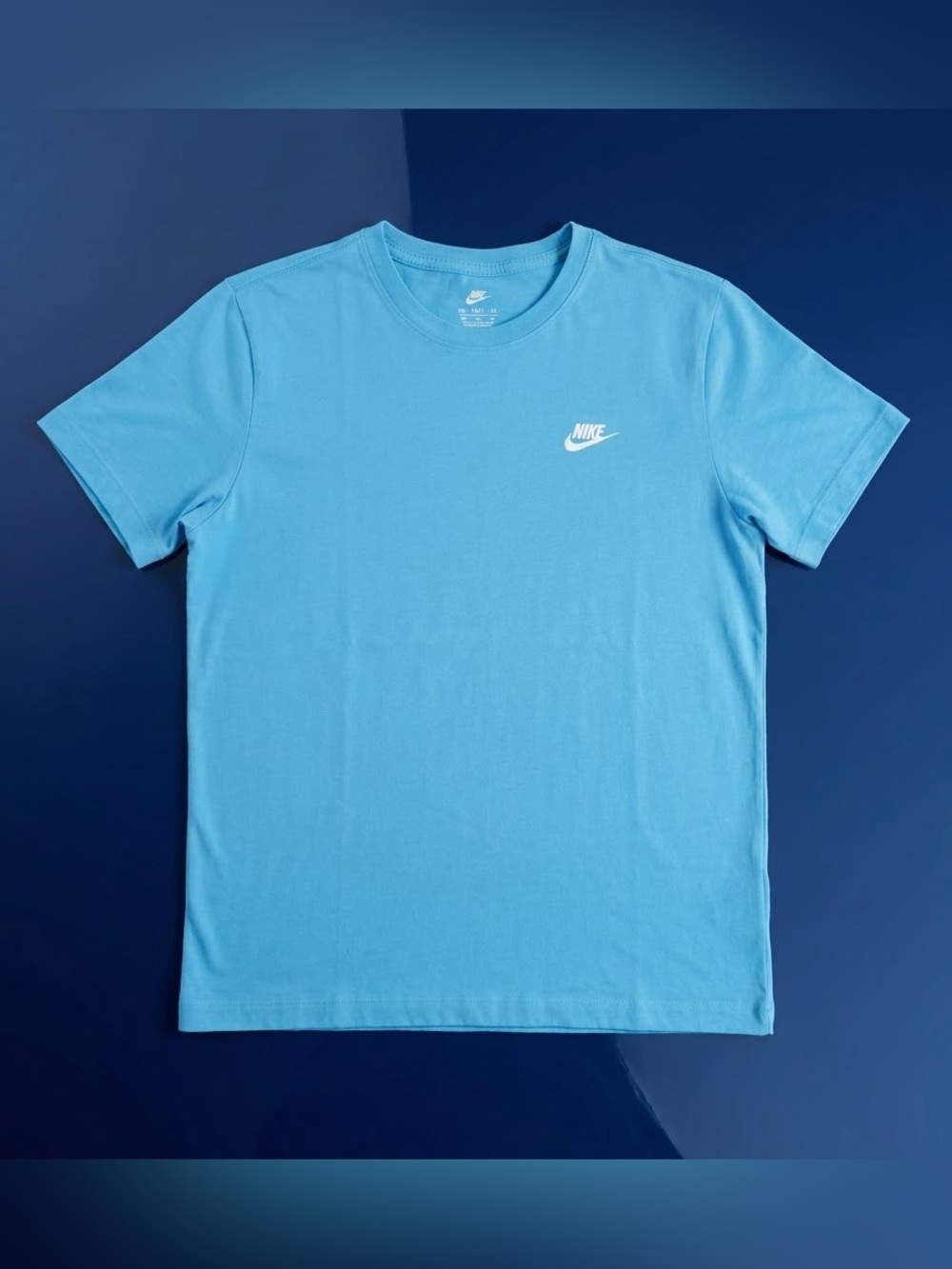 Nike Sportswear "The Nike Tee" Embroidered Small Swoosh T Size L